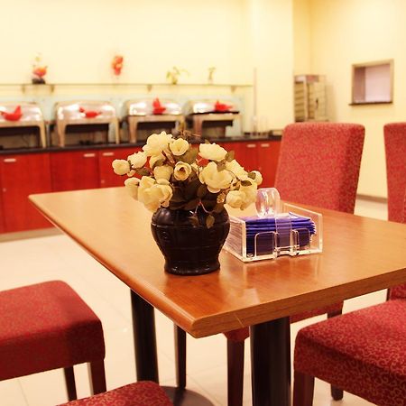 Hanting Hotel Shanghai Zhoupu Екстер'єр фото